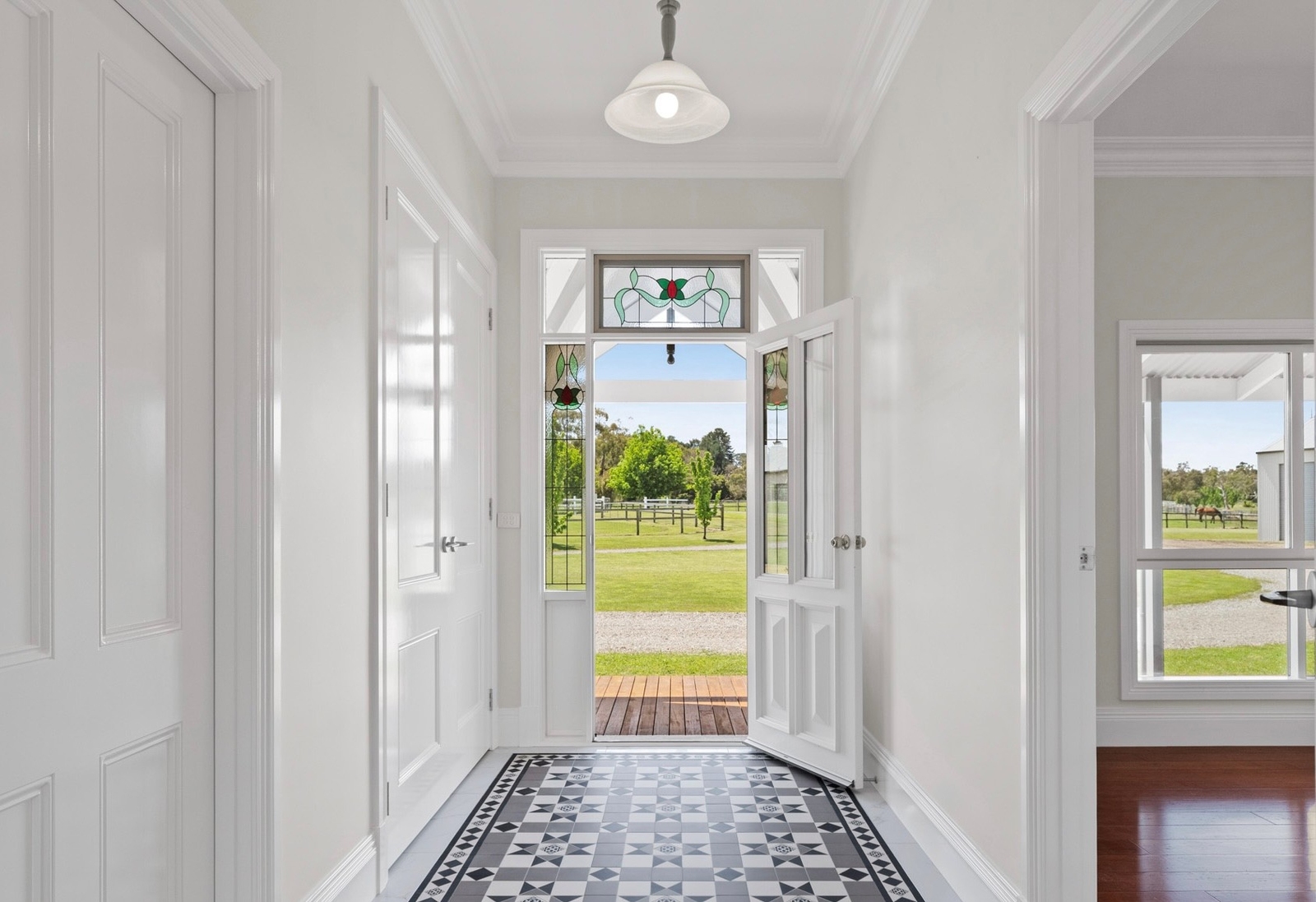 There’s Still Time To Sell Before Christmas: Here’s How To Get Started